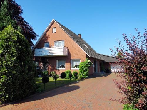Osteel House | Holiday Home Lilly by Interhome