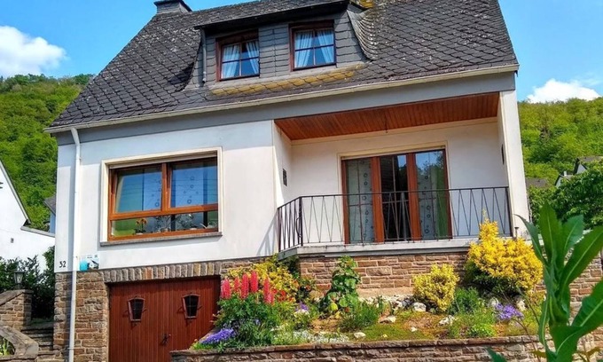 Oberfell House | Holiday home Mosella - holiday home with garden