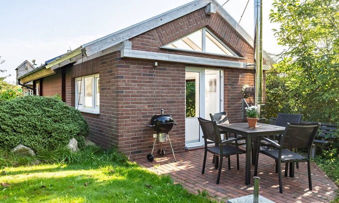 Lindhoft House | Holiday Home Near the Sea with Terrace and Wi-Fi