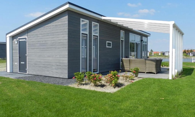 Wemeldinge House | Holiday Home Ruisweg 18A by Interhome