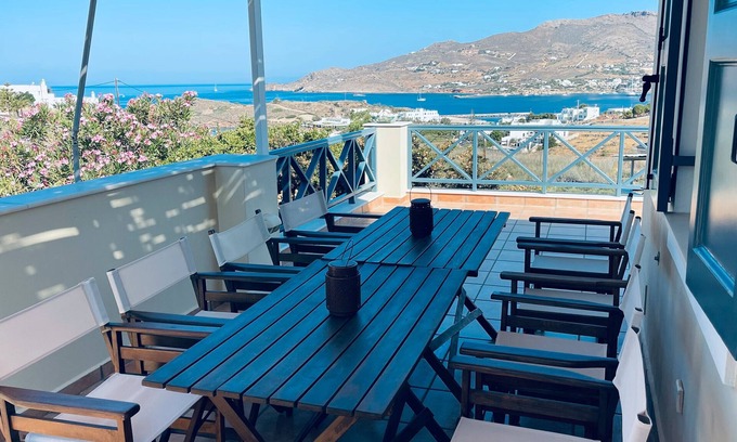 Posidonia House | Holiday Home 'Sunset Retreat Marie' with Sea View, Wi-Fi and Air Conditioning