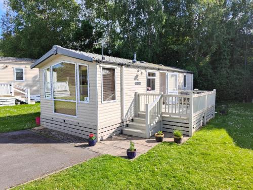 Ringwood Resort | Holiday home sleeps six