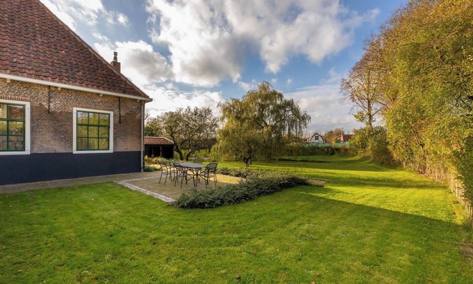 Heinkenszand Ski Chalet | Holiday home - Stationsweg 5 | Heinkenszand 'Boerderij Molenhof'