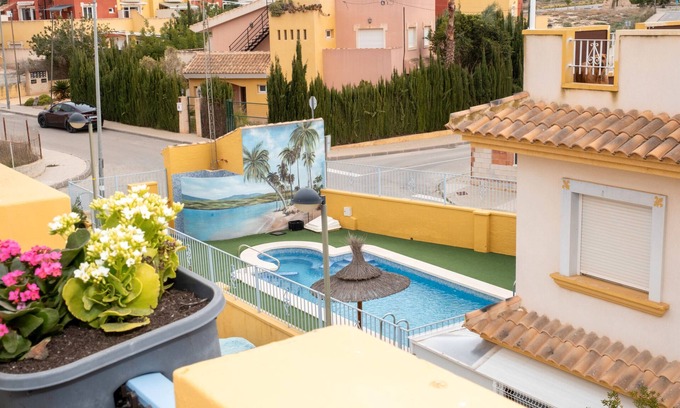 La Tercia House | Holiday Home 'Tranquil Retreat' with Mountain View, Wi-Fi and Air Conditioning