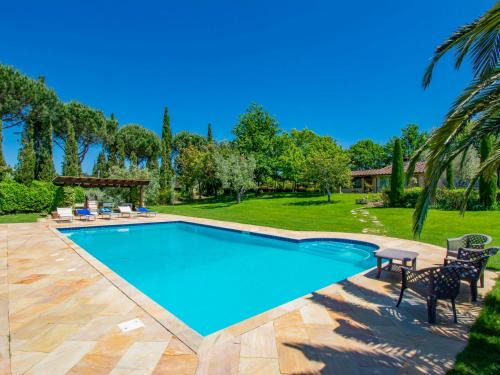 Cecina House | Holiday Home Villa Rosa by Interhome