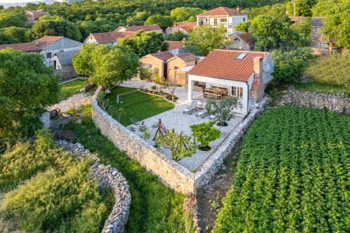 Krusevo Villa | Holiday Home - Villa Thorak