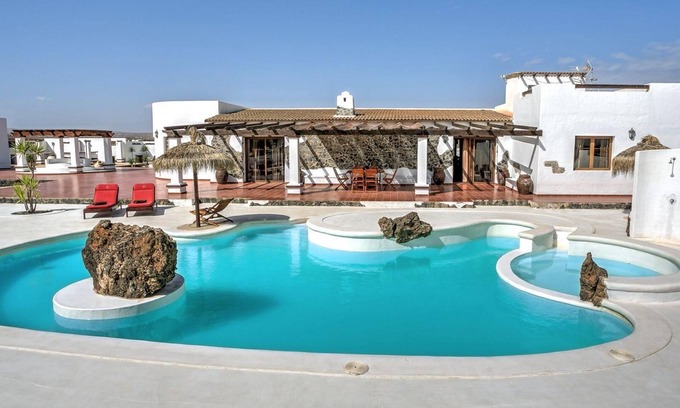 Antigua House | Holiday house Casillas de Morales for 1 - 10 persons with 5 bedrooms - Holiday house