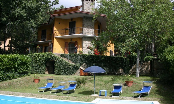 Scheggia House | Holiday house Anghiari for 1 - 8 persons with 4 bedrooms - Holiday home