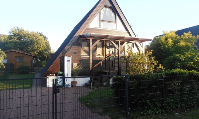 Bunsdorf House | Holiday house at Wittensee (approx. 2 minutes walk to the lake) with small Rowing boat, from April 2019