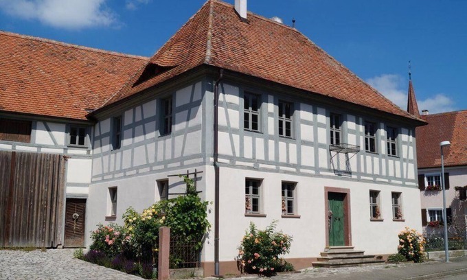 Ickelheim House | Holiday house Bad Windsheim for 1 - 10 persons with 5 bedrooms - Holiday home
