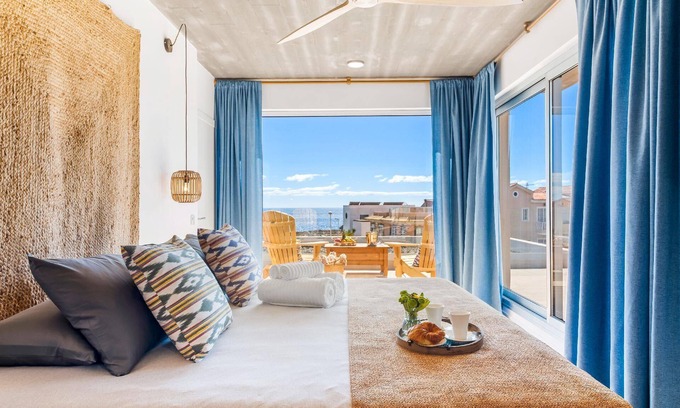 Arenas del Mar House | Holiday house El Medano for 1 - 8 persons with 3 bedrooms - Holiday house