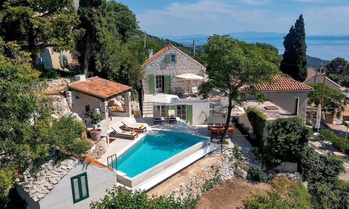 Moca House | Holiday house for 6 persons approx. 150 qm in Puharići by Makarska, Dalmatia (Central Dalmatia)
