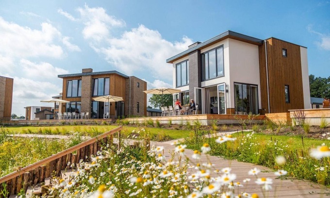 Kerkdriel House | Holiday house for 8 persons approx. 50 qm in Kerkdriel, Gelderland (Betuwe)