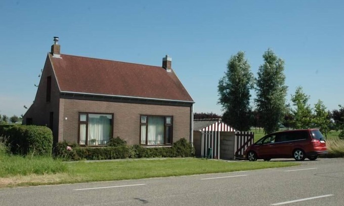 Hoofdplaat House | Holiday house Hoogeweg for 1 - 5 persons with 3 bedrooms - Holiday house