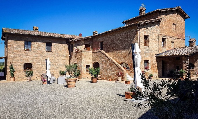 Monteroni d'Arbia Other | Holiday House San Pierino - Stalla . family holiday 15 minutes from Siena!