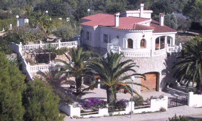 Cap Roig House | Holiday house L'Ampolla for 1 - 6 persons with 3 bedrooms - Holiday house