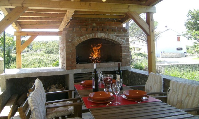 Sveti Jakov House | Holiday house Martinscica for 1 - 6 persons with 3 bedrooms - Holiday home
