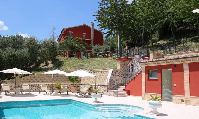 Monsampietro Morico House | Holiday house Monte Rinaldo for 1 - 12 persons with 6 bedrooms - Luxury holiday home