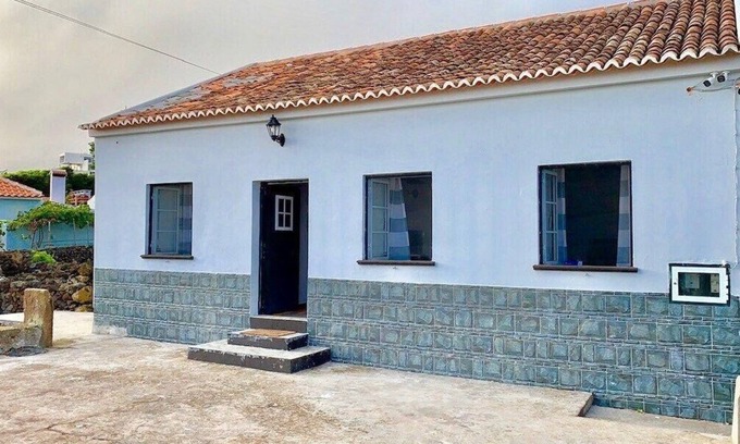 Angra do Heroismo House | Holiday house Angra do Heroísmo for 1 - 5 persons with 3 bedrooms - Holiday home