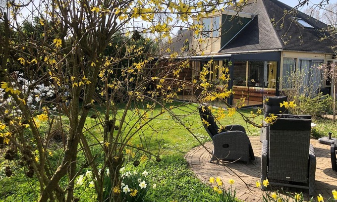 Stavenisse House | Holiday house Stavenisse for 1 - 4 persons with 2 bedrooms - Holiday house