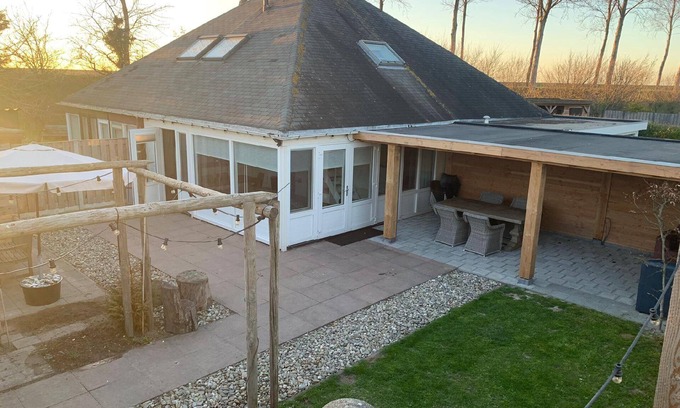 Stavenisse House | Holiday house Stavenisse for 1 - 6 persons with 2 bedrooms - Holiday house