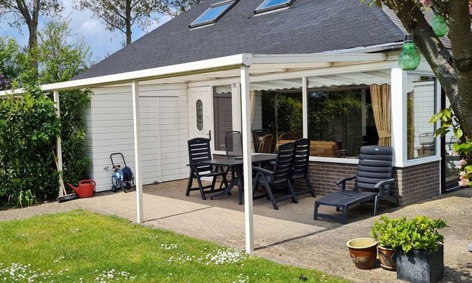 Stavenisse House | Holiday house Stavenisse for 1 - 5 persons with 3 bedrooms - Holiday house