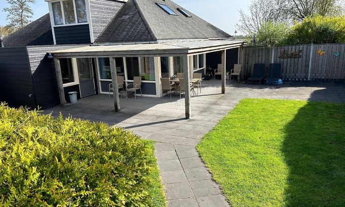 Stavenisse House | Holiday house Stavenisse for 1 - 5 persons with 2 bedrooms - Holiday house