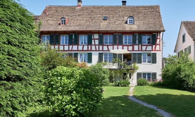 Meilen District House | Holiday house Uerikon for 1 - 6 persons with 3 bedrooms - Historical building