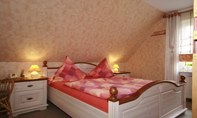 Wilhelmsfehn Apartment | Holiday house Wieke - an oasis of relaxation - in the middle of East Frisia - Wiesmoor