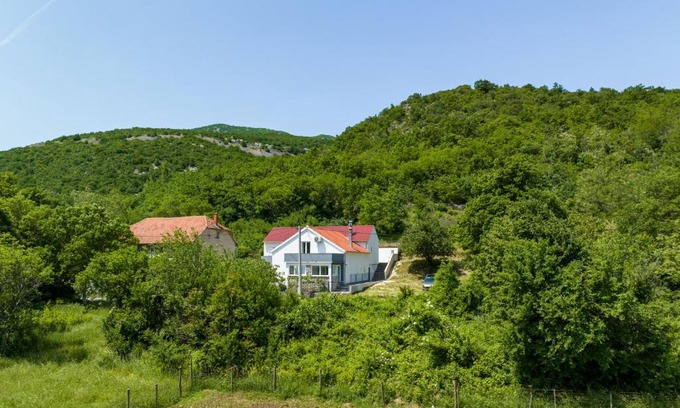 Otocic Ravni Zakan House | Holiday House Zrmanja Vrelo