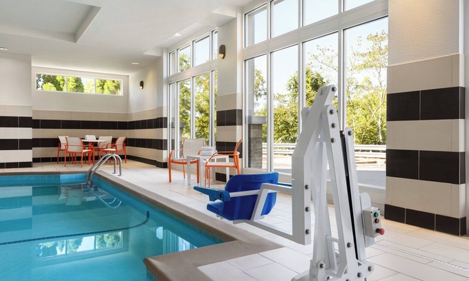 Hoover Hotel | Holiday Inn Birmingham - Hoover by IHG