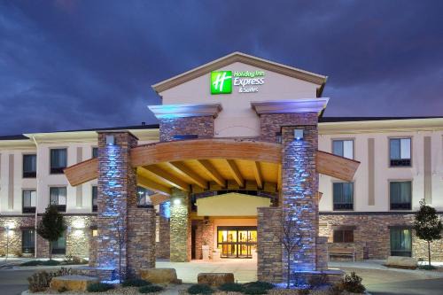 Loveland Hotel | Holiday Inn Express Hotel & Suites Loveland by IHG