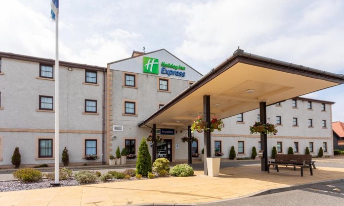 Perth Hotel | Holiday Inn Express Perth by IHG