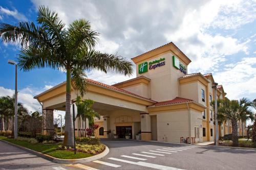 Stuart Hotel | Holiday Inn Express Stuart by IHG