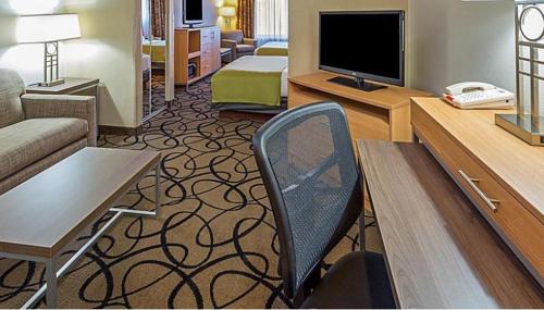 River Mountain Hotel | Holiday Inn Express & Suites - Henderson South - Boulder City by IHG