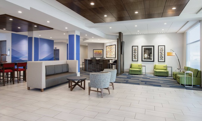 Dilworth Mountain Estates Hotel | Holiday Inn Express & Suites Kelowna - East by IHG