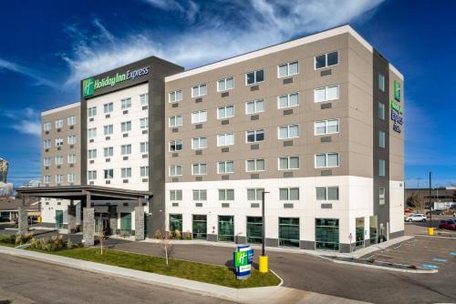 Brandon Hotel | Holiday Inn Express & Suites - Brandon by IHG