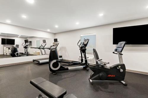 Quincy Hotel | Holiday Inn Express & Suites George - Quincy South by IHG
