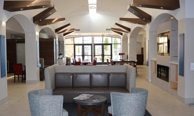 El Dorado Hills Hotel | Holiday Inn Express Hotel & Suites El Dorado Hills by IHG