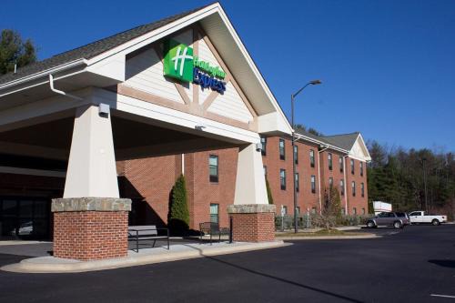 West Jefferson Hotel | Holiday Inn Express West Jefferson by IHG