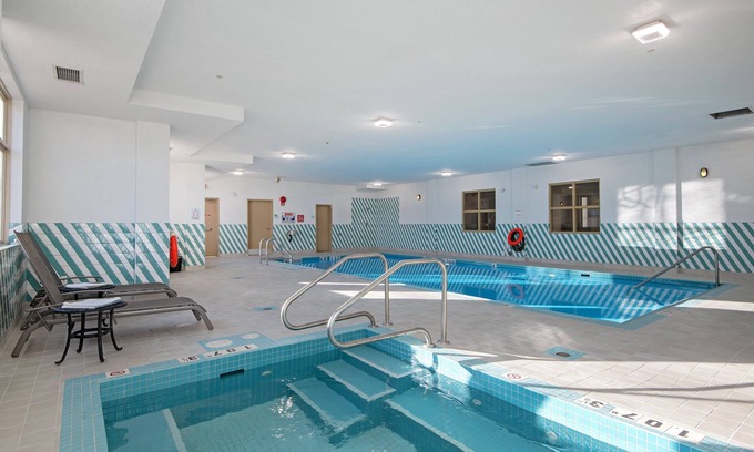 Kamloops Hotel | Holiday Inn Hotel & Suites Kamloops by IHG