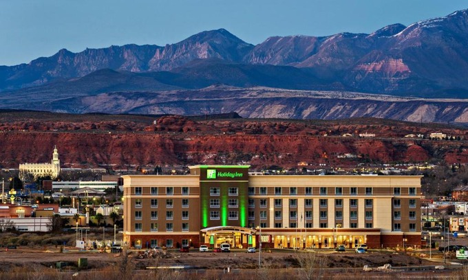 St. George Hotel | Holiday Inn St. George Convention Center by IHG