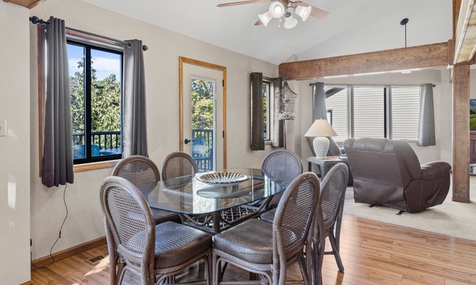 Osage Beach Villa | Holiday Shores 27 - Beautiful Villa with Resort Amenities!