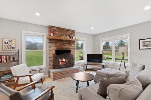 Stowe Hollow House | Hollow House