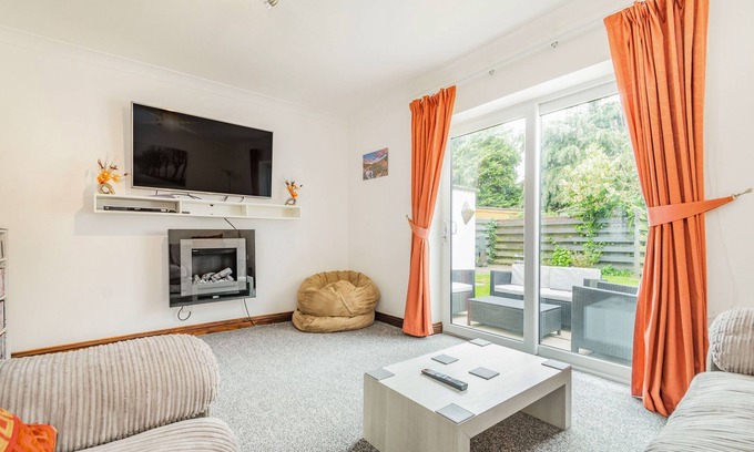 Ripon House | HOLMEFIELD HOUSE, pet friendly, with a garden in Ripon