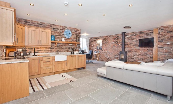 Low Catton House | Holtby Grange Cottages