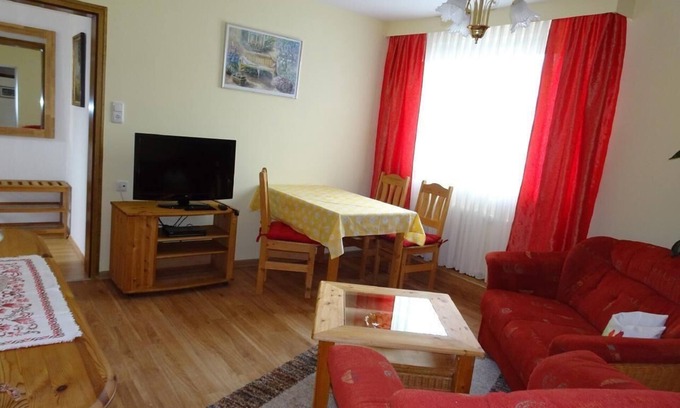 Bad Kissingen Apartment | Holzheimer house with a view of the Rhön