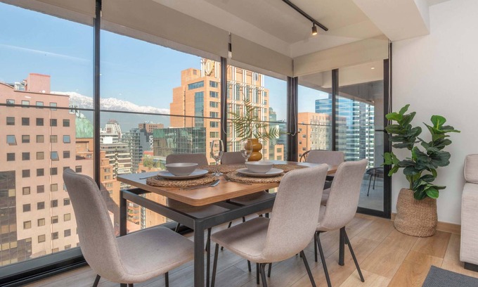 El Golf Apartment | HOM |El Golf-Mall Costanera Center 5PAX Las Condes