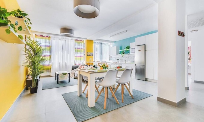 Las Palmas de Gran Canaria Apartment | Home2Book Delightful Apartment Las Canteras