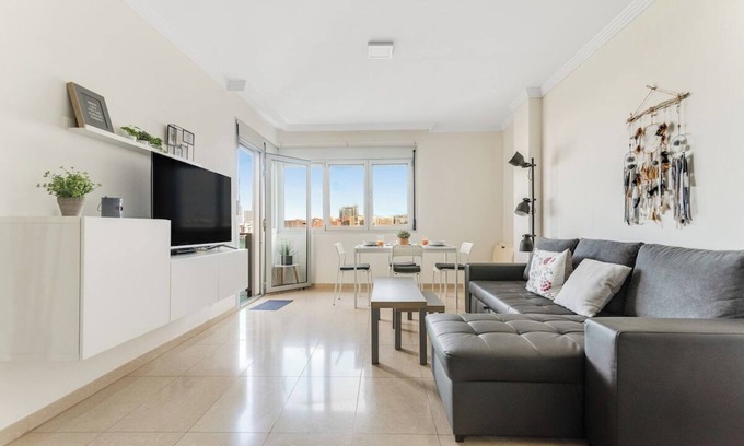 Las Palmas de Gran Canaria Apartment | Home2Book Urban Stay Terrace with pool, Las Palmas